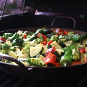 אנטיפסטי עם פירות הדר ופטריות יער