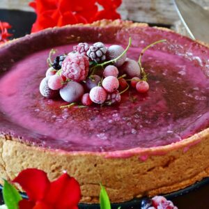 עוגת גבינה ופירות יער