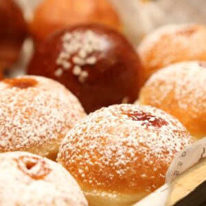 סופגניות במגוון מילויים