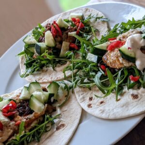 מגש טורטיות ירקות טבעוני